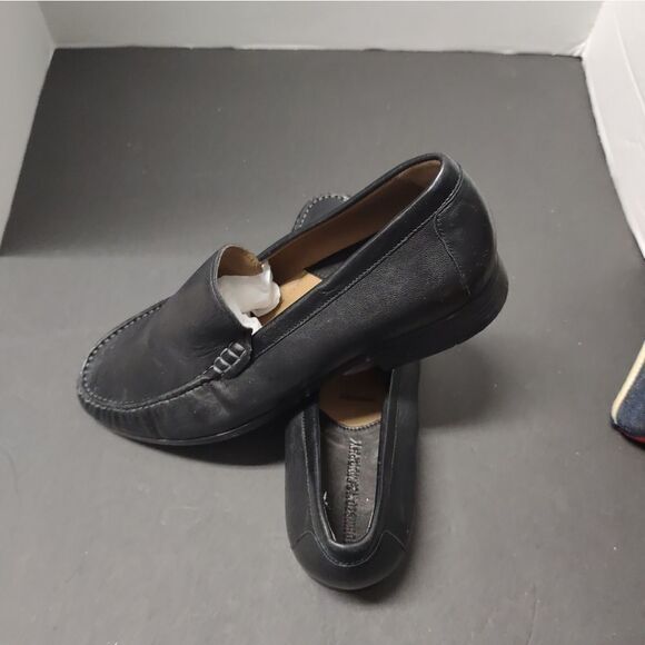 Johnston & Murphy Cresswell Venetian Shoe - Picture 4 of 7